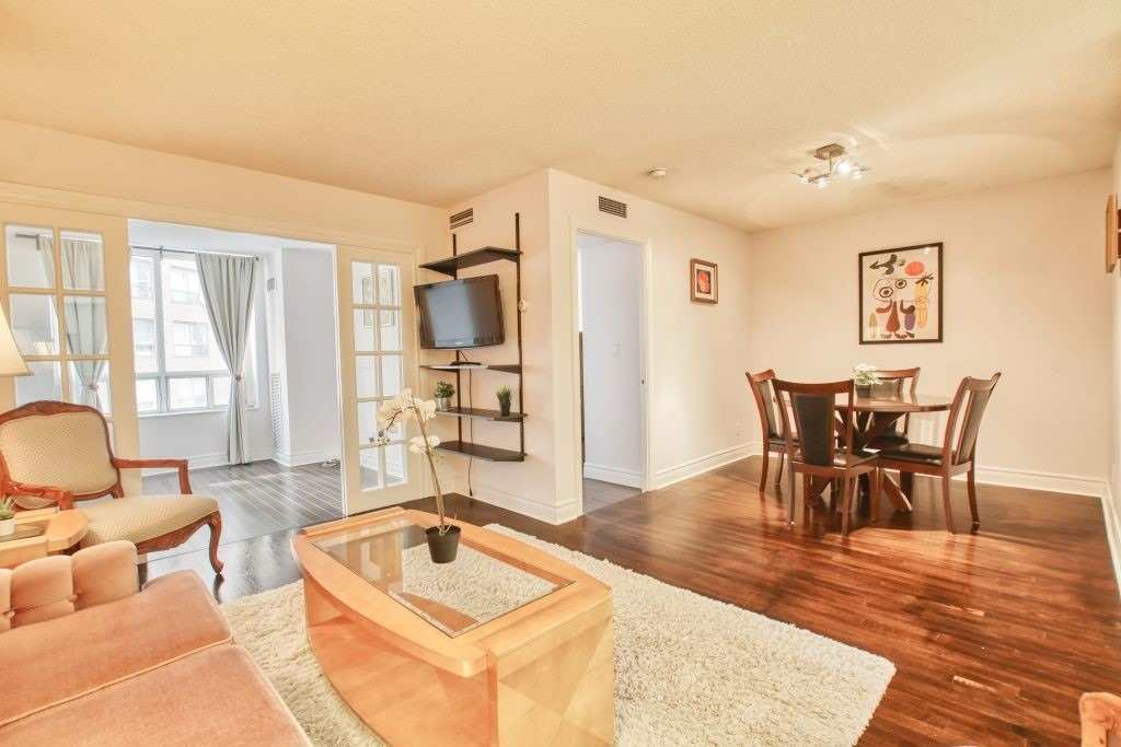 5418 Yonge St, #511