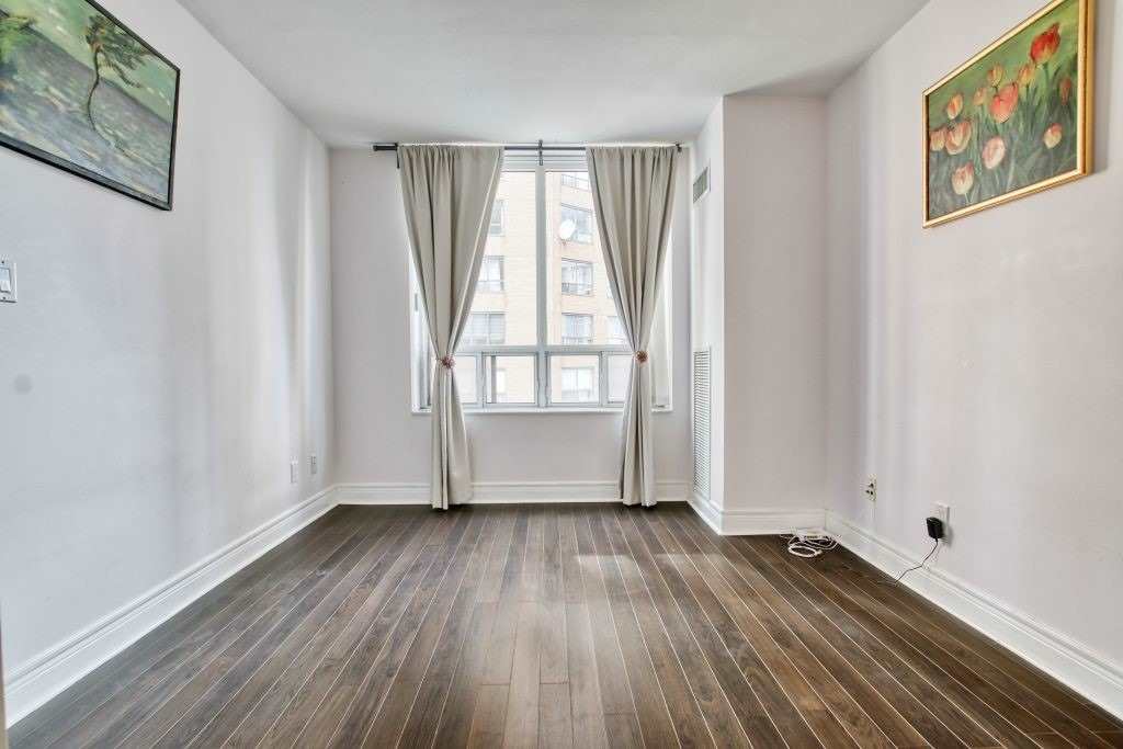 5418 Yonge St, #511