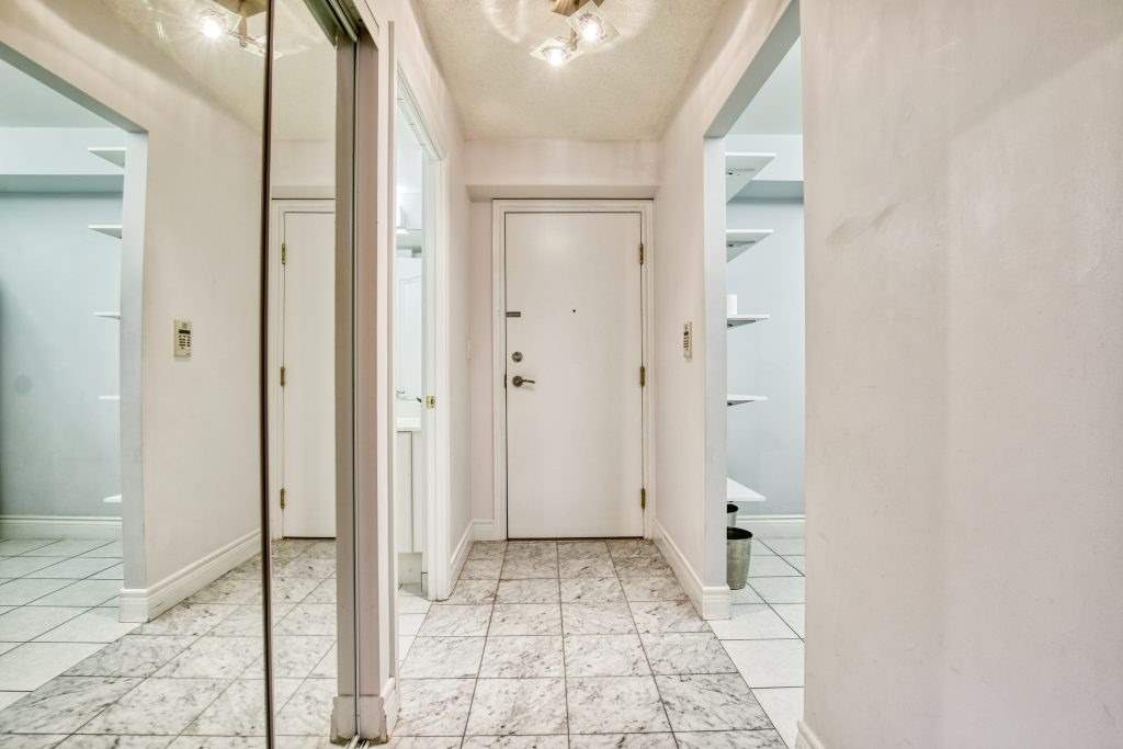 5418 Yonge St, #511
