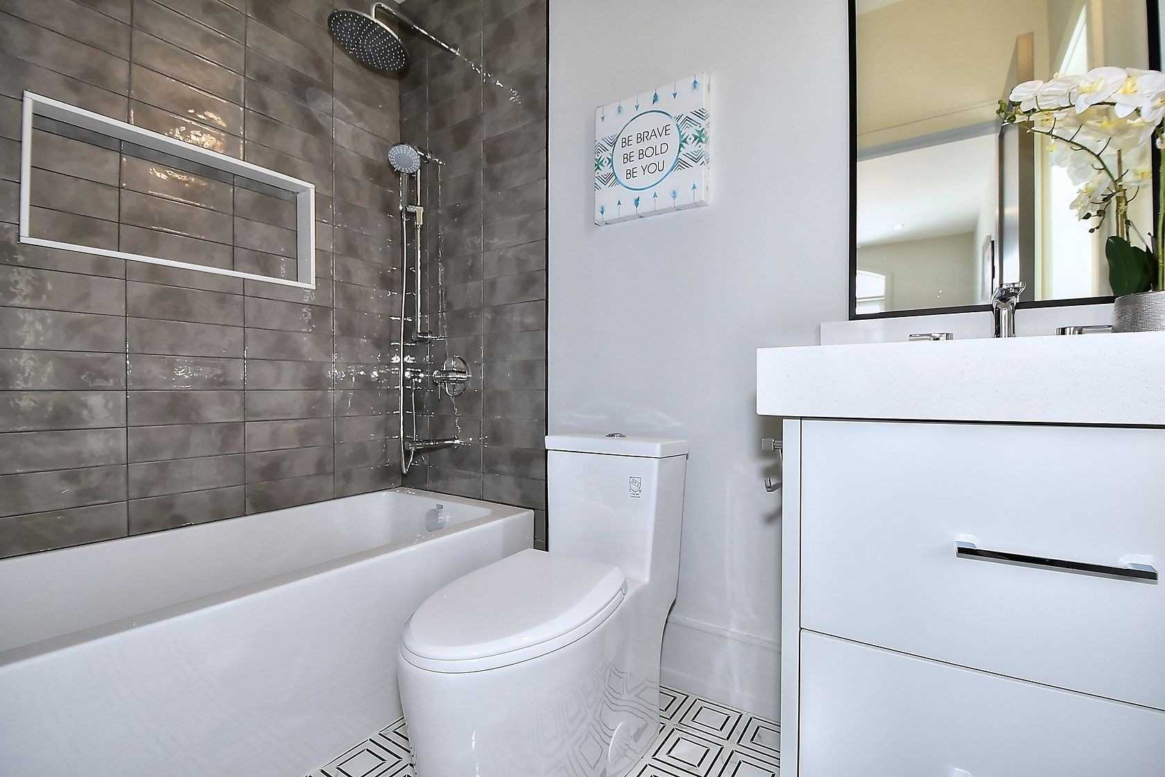 5 Norden Cres