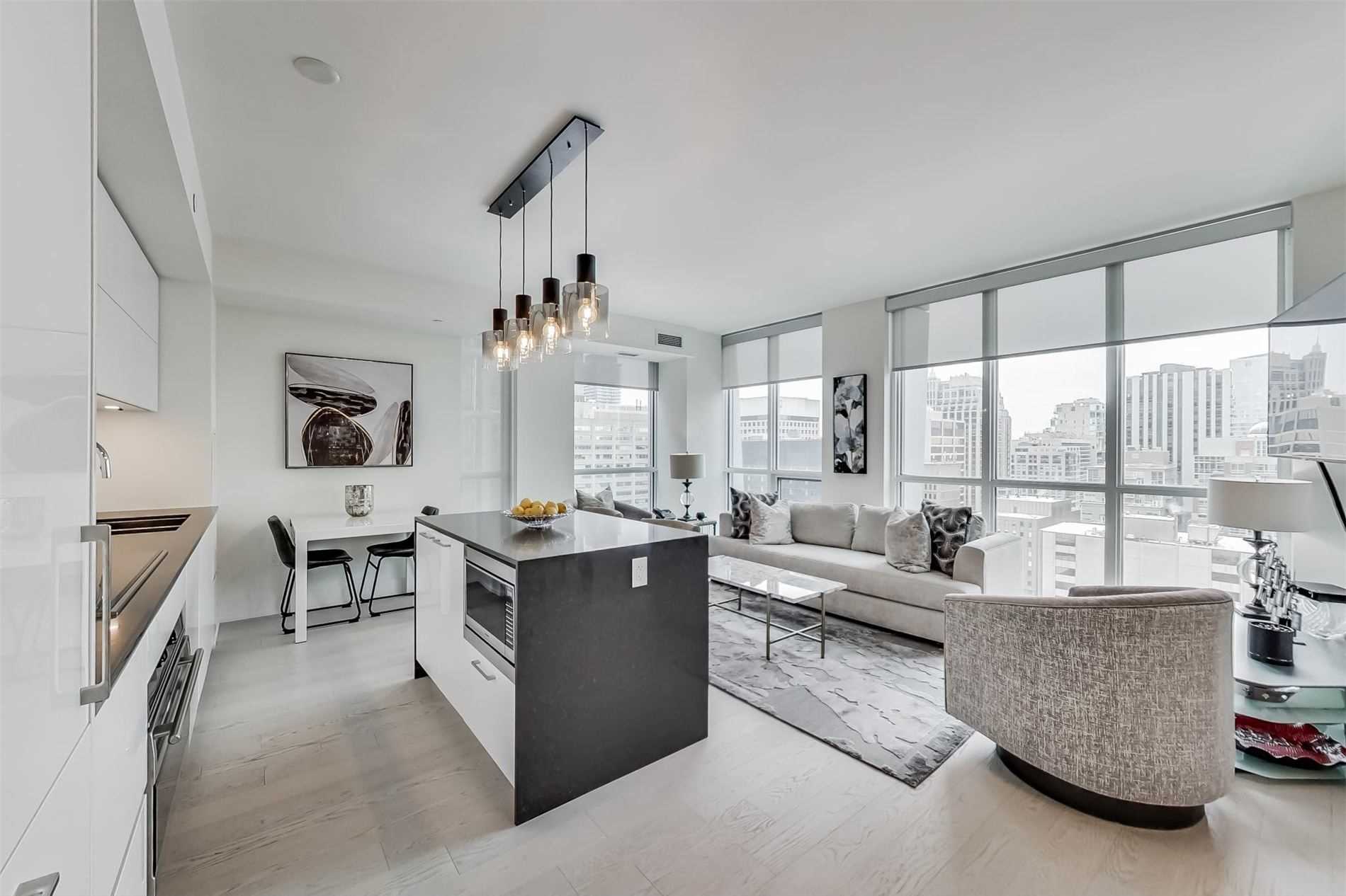 1 Yorkville Ave, #1701