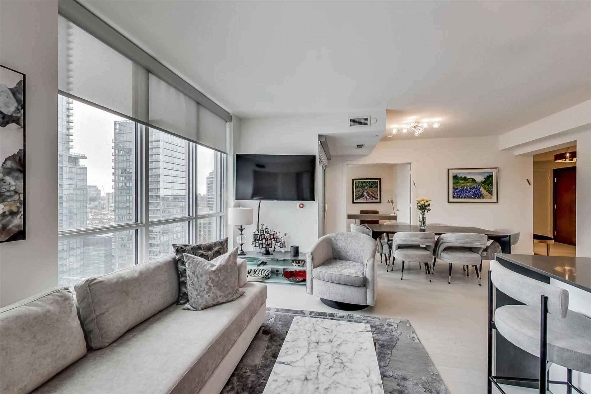 1 Yorkville Ave, #1701