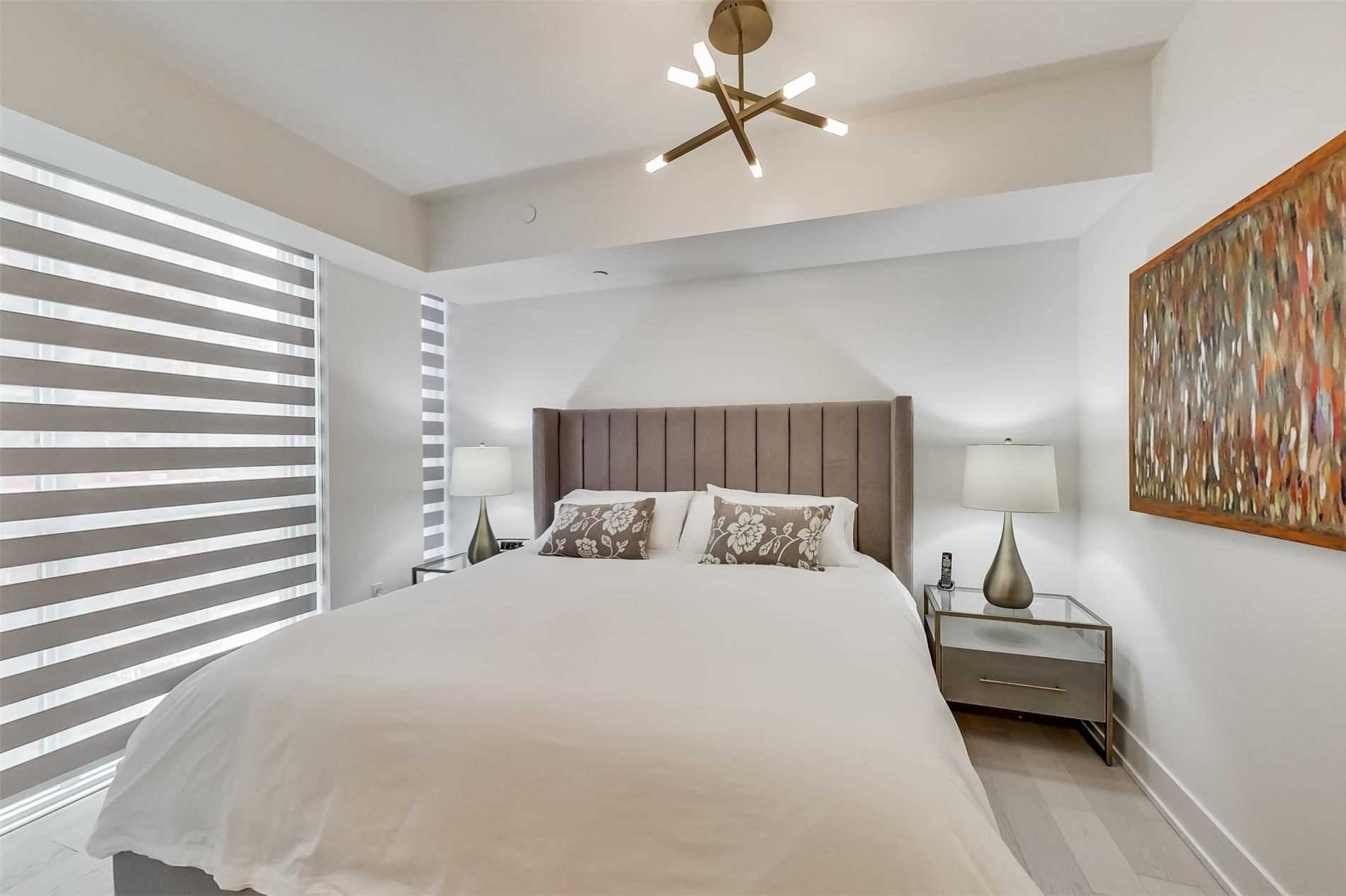 1 Yorkville Ave, #1701