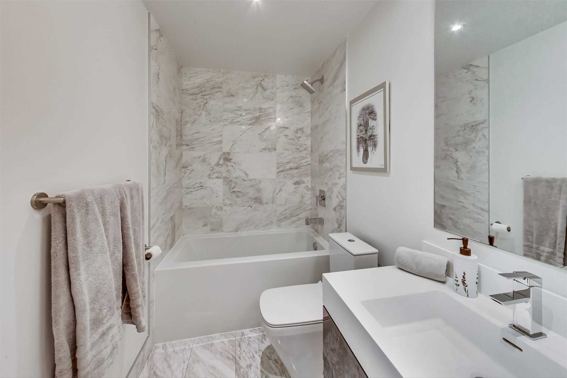 1 Yorkville Ave, #1701