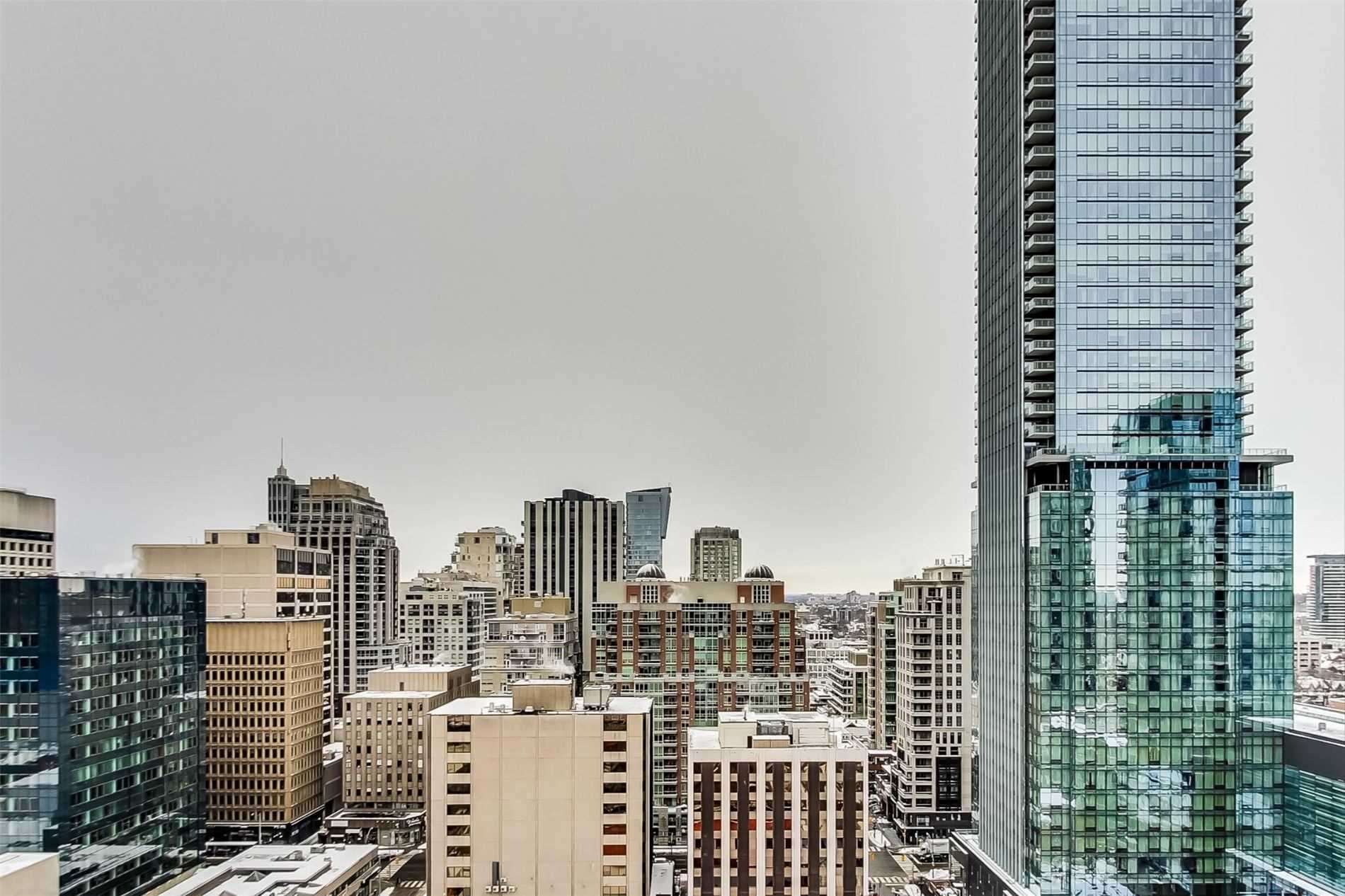 1 Yorkville Ave, #1701