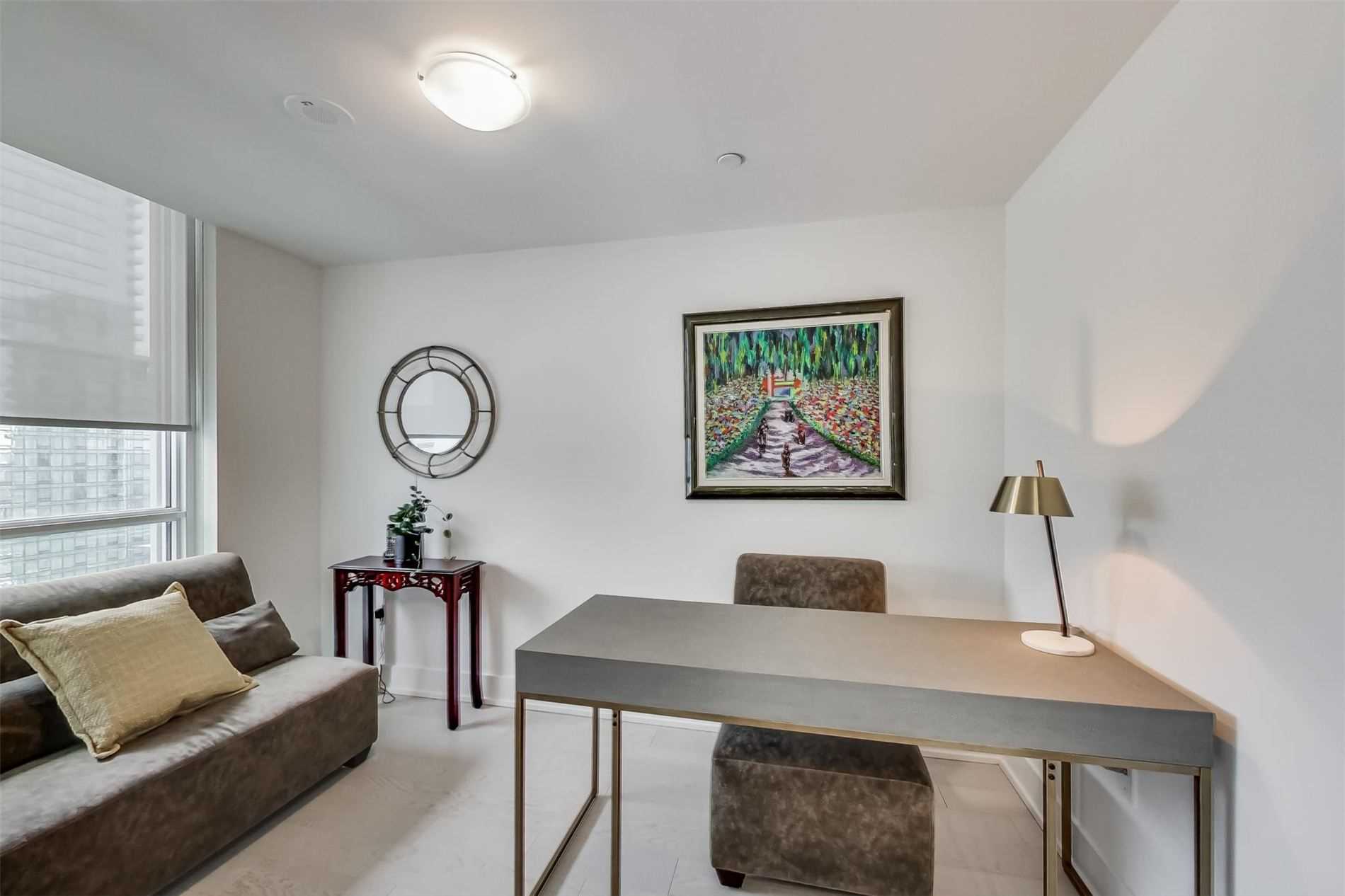 1 Yorkville Ave, #1701