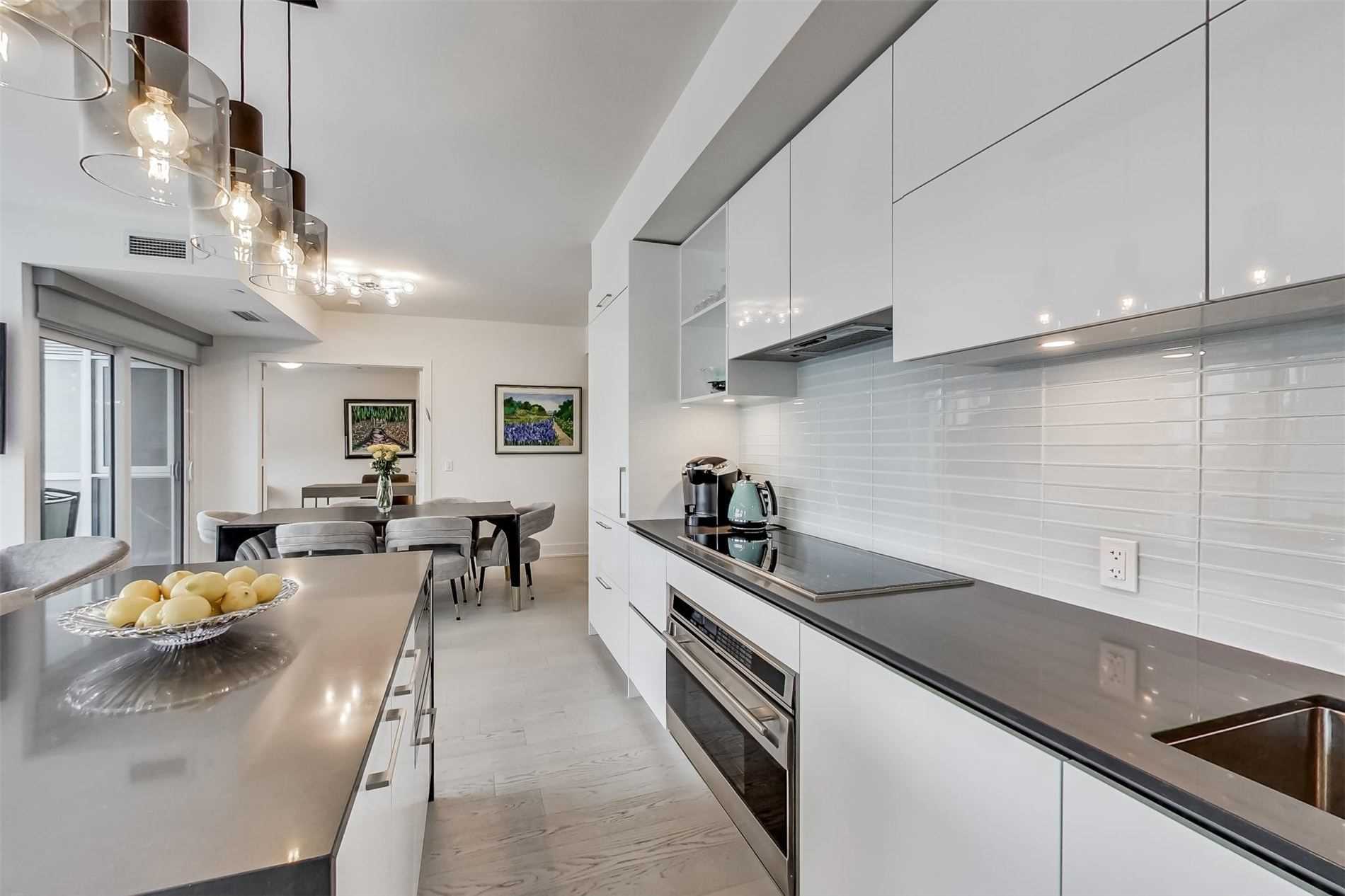 1 Yorkville Ave, #1701