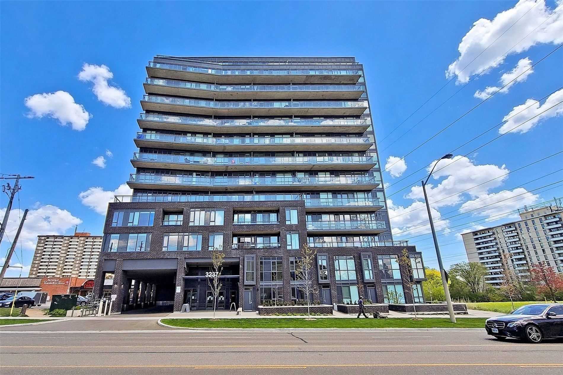 3237 Bayview Ave, #803
