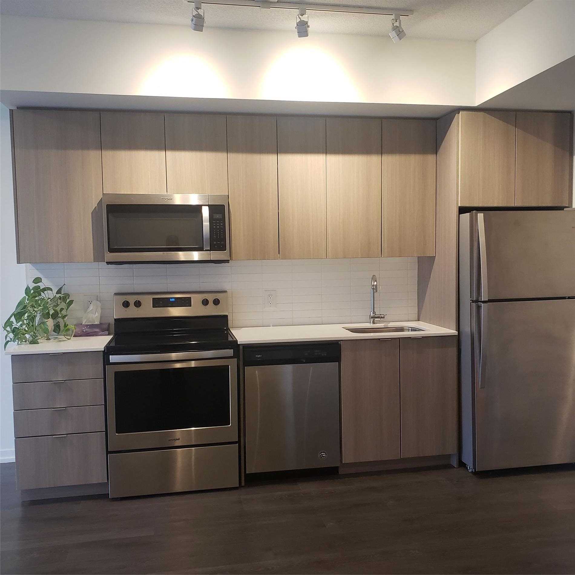 3237 Bayview Ave, #803