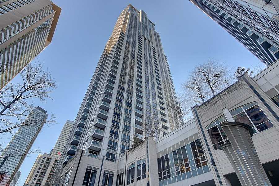 763 Bay St, #2402