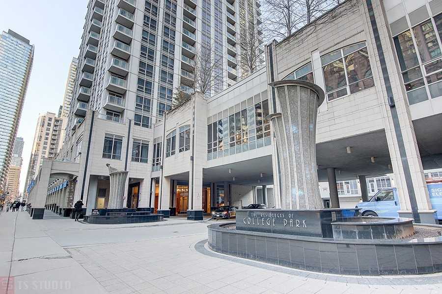 763 Bay St, #2402