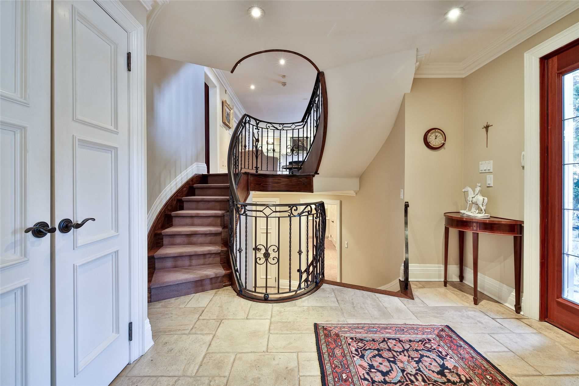 19 Forest Glen Cres