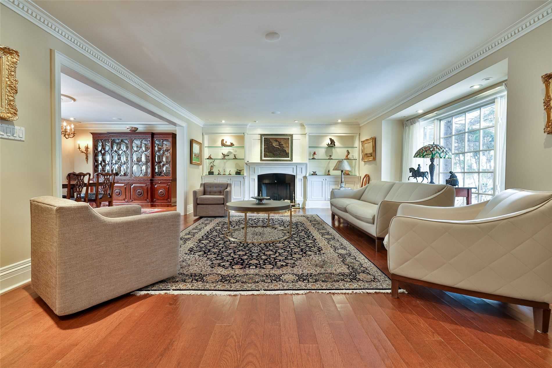 19 Forest Glen Cres
