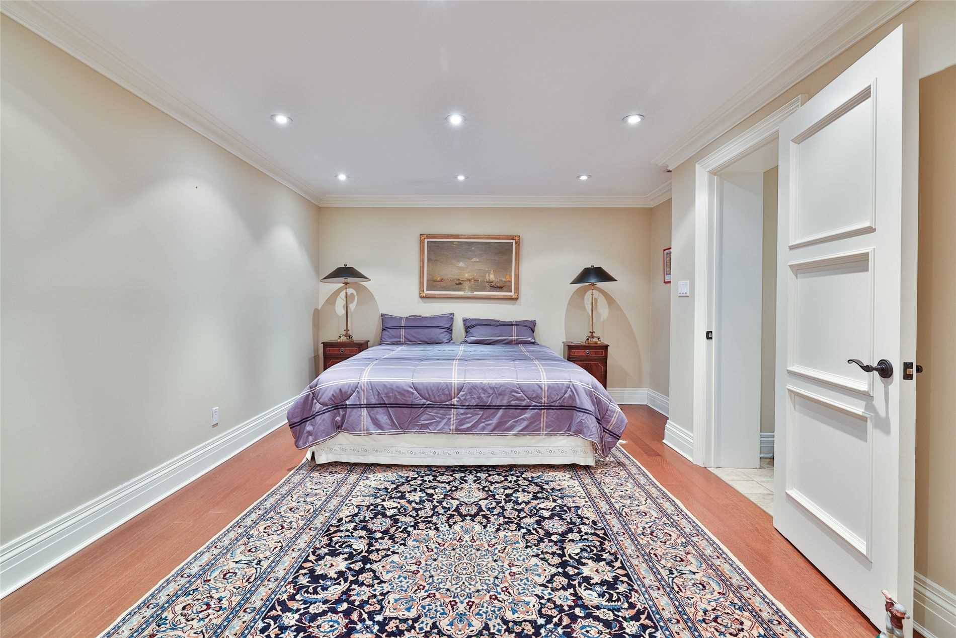 19 Forest Glen Cres