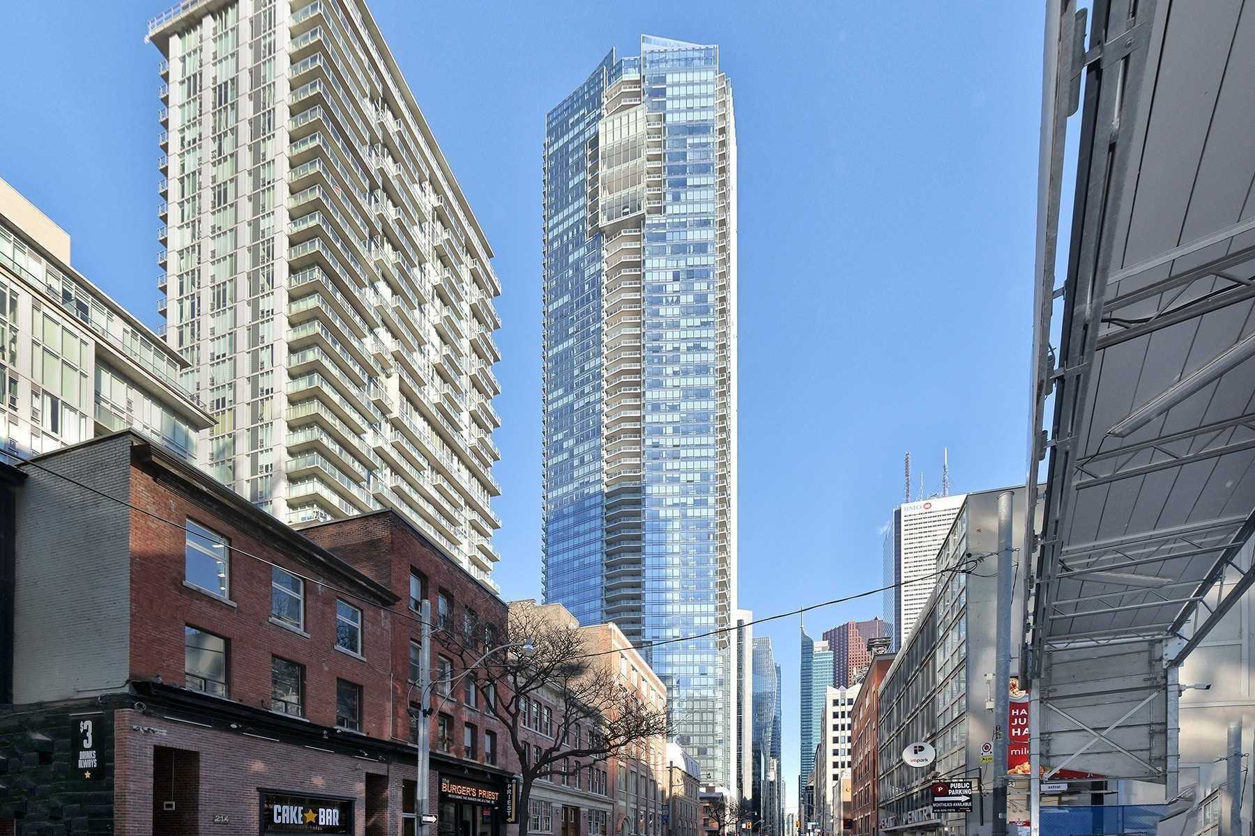 180 University Ave, #5207