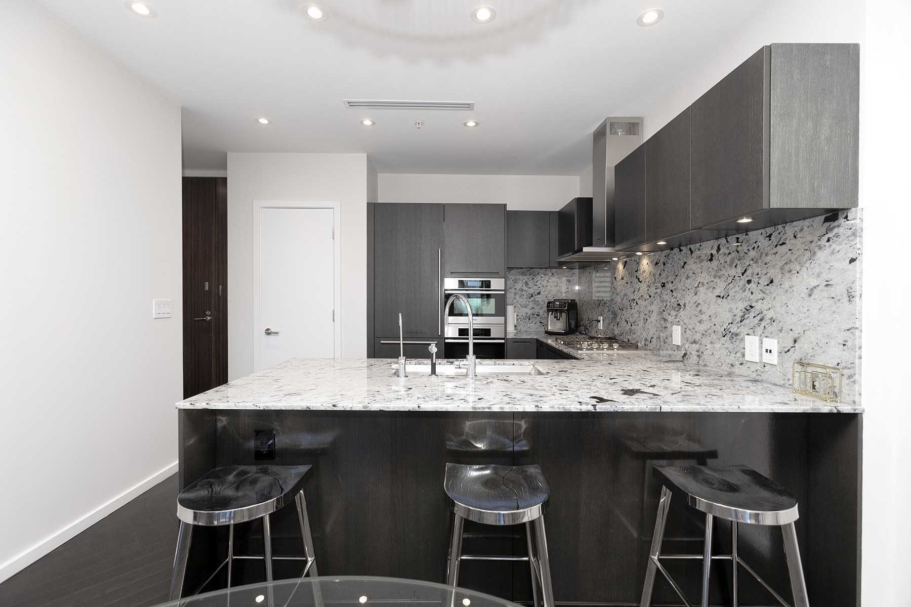 180 University Ave, #5207