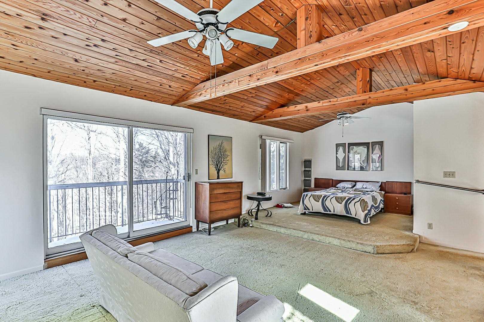 160 Three Valleys Dr