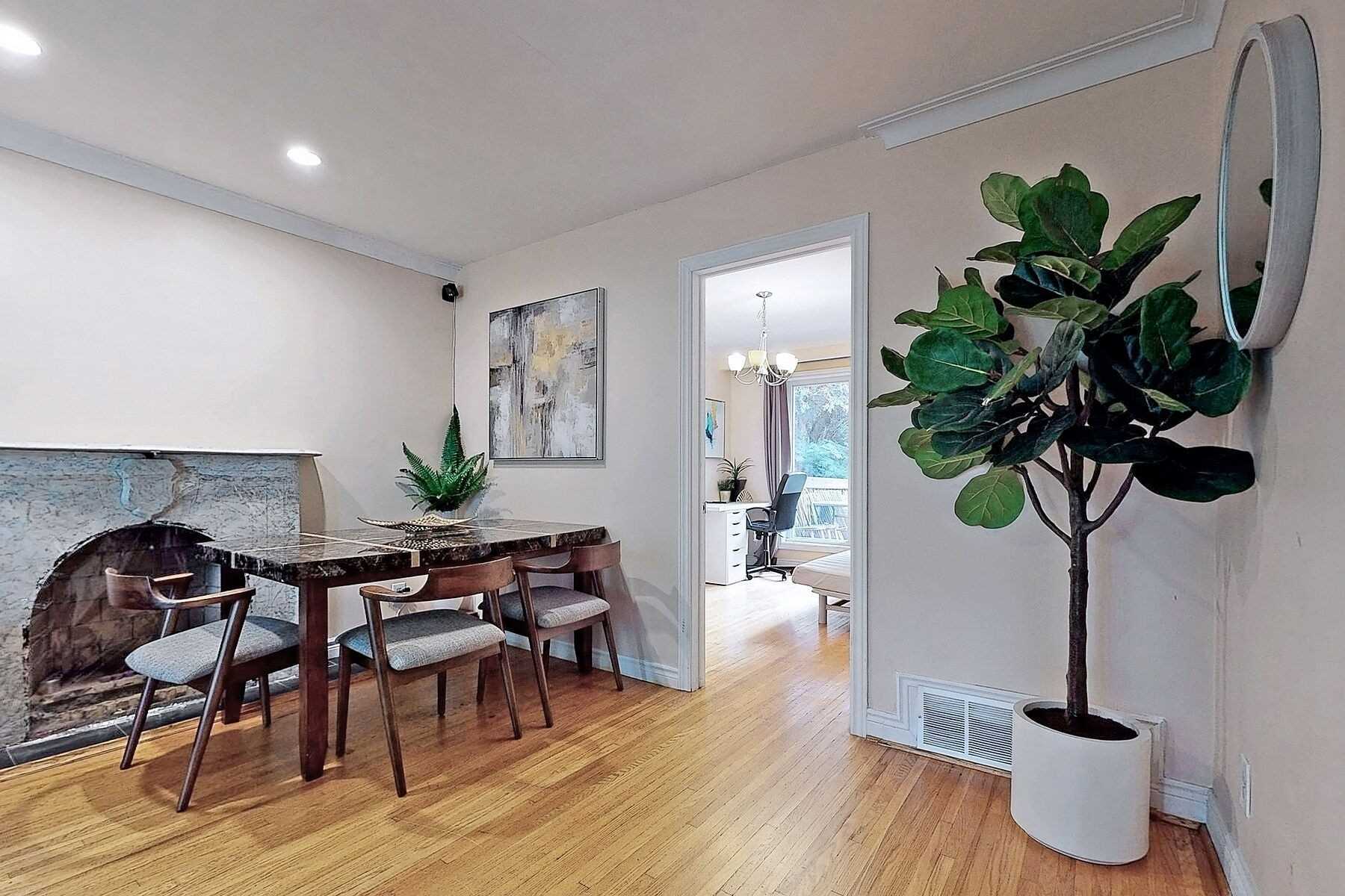 6 Fargo Ave