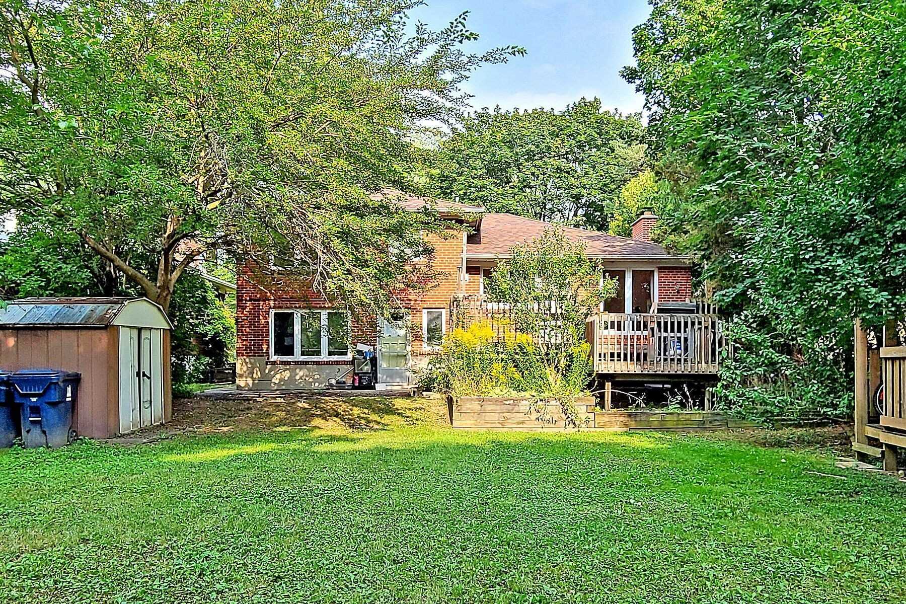 6 Fargo Ave