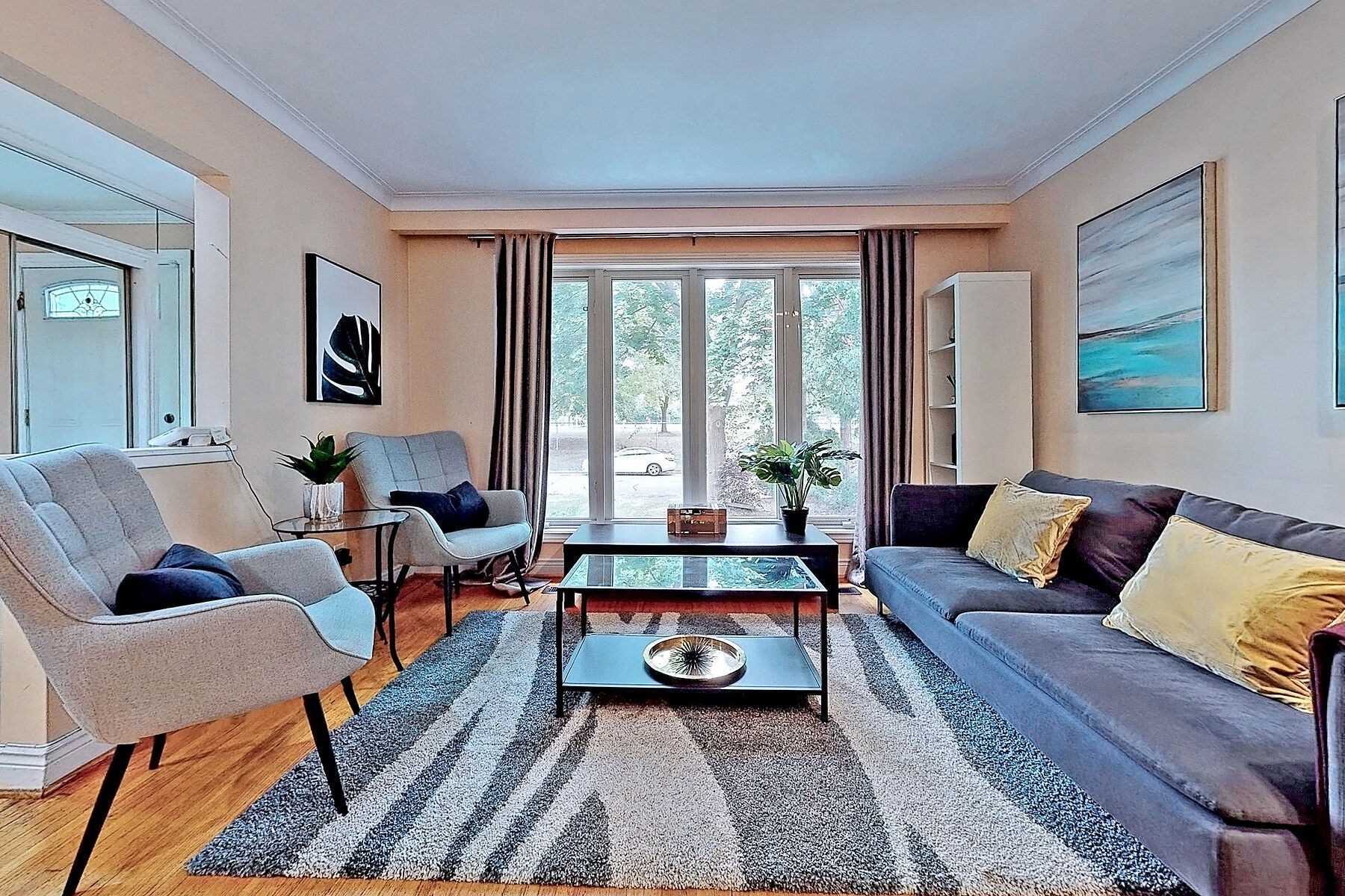 6 Fargo Ave