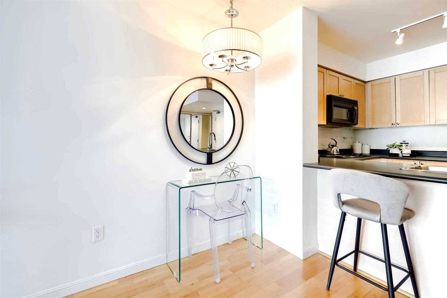 311 Richmond St E, #605