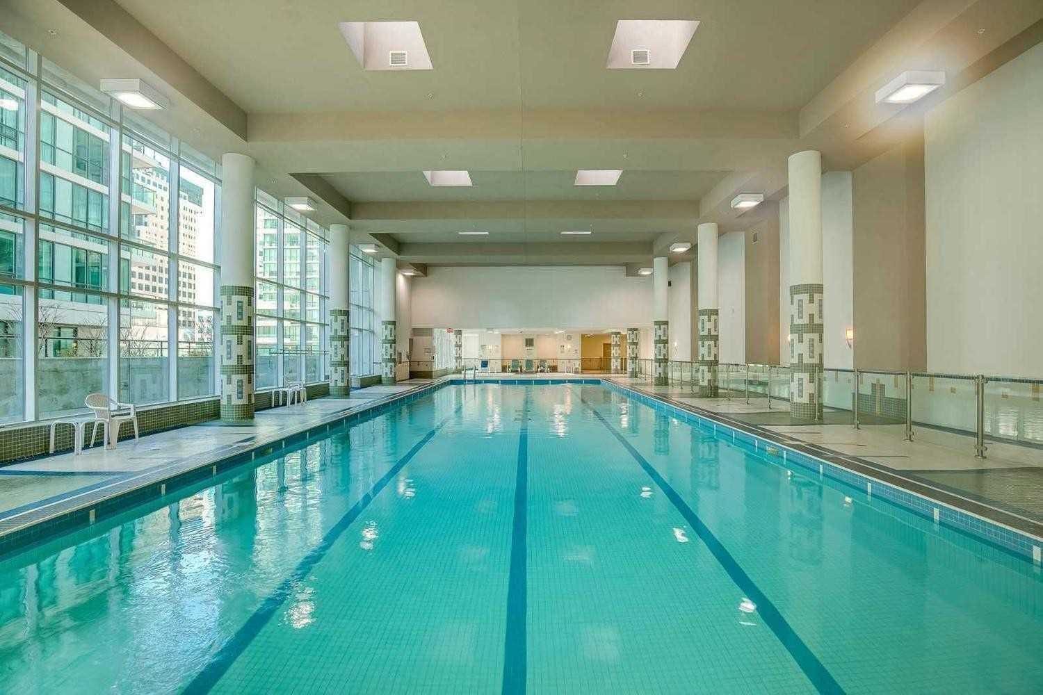 12 Yonge St, #1311