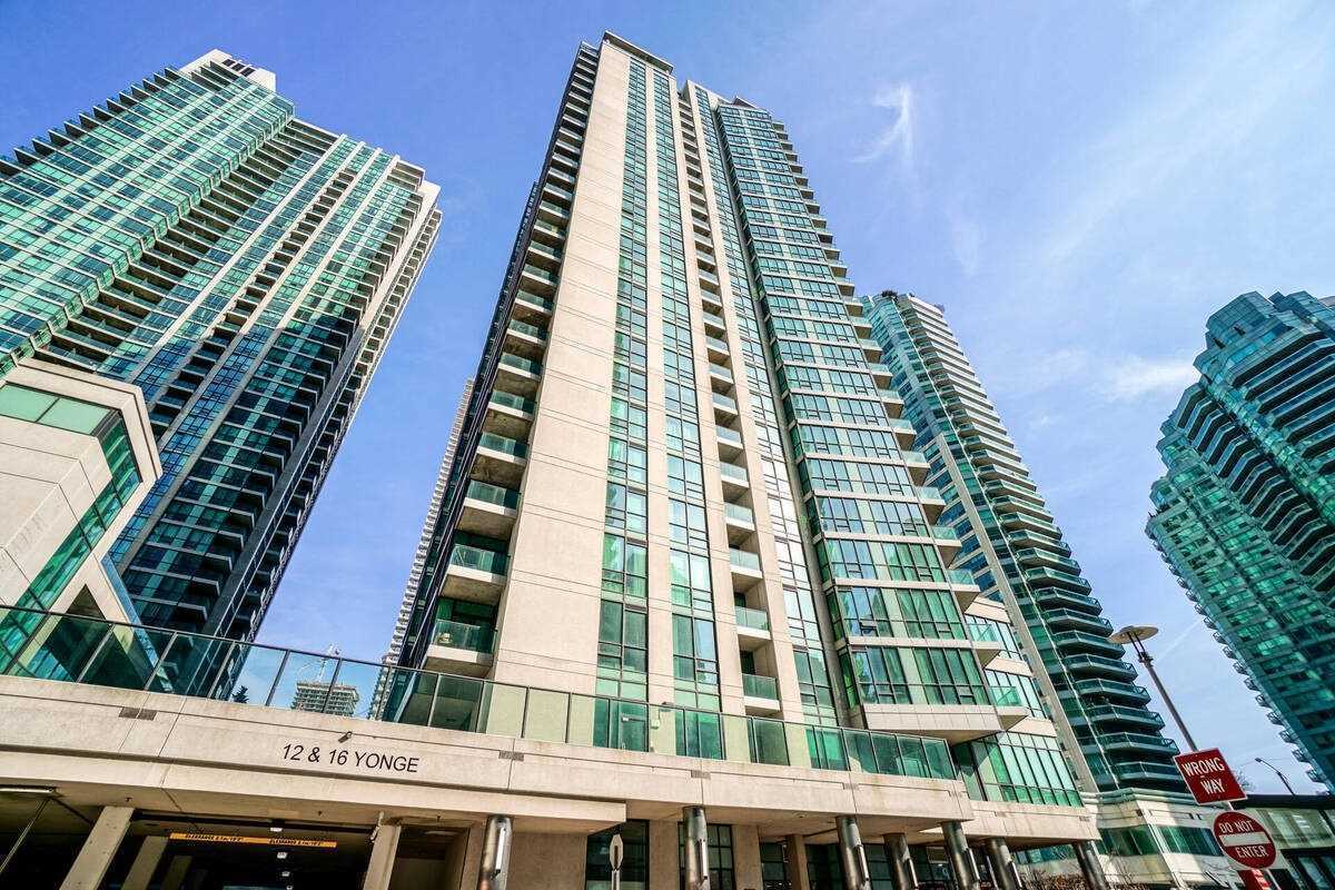 12 Yonge St, #1311