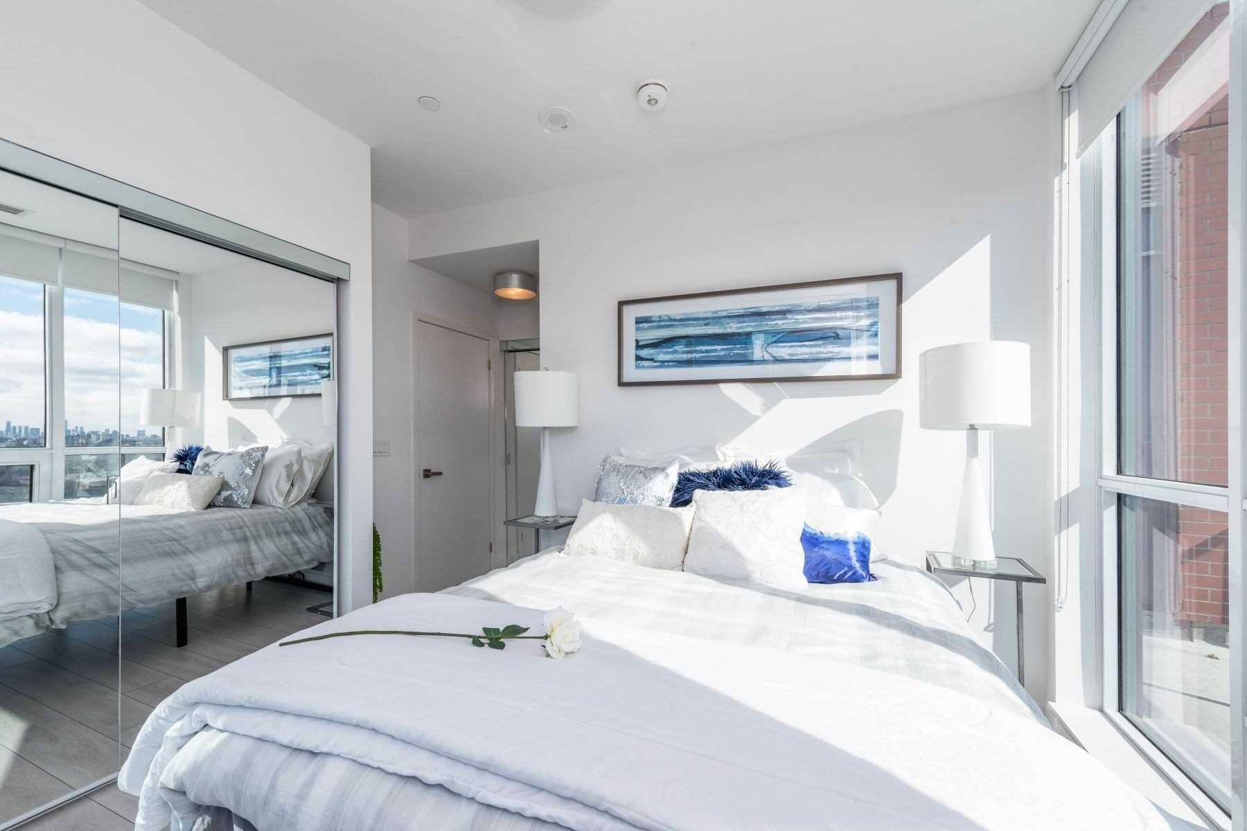 31 Tippett Rd, #1611
