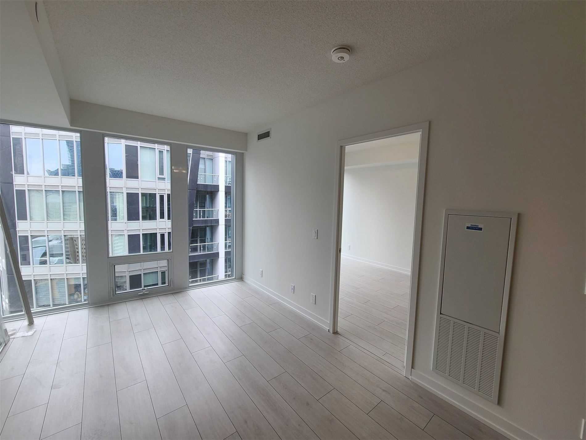 60 Shuter St, #3001