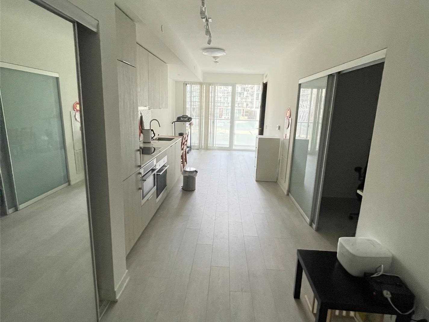 15 Queens Quay E #205