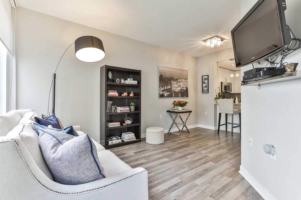 85 Bloor St E, #1503