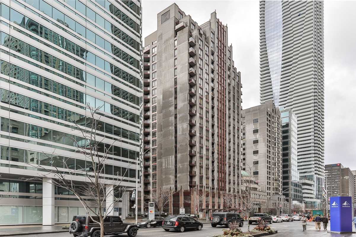 85 Bloor St E, #1503