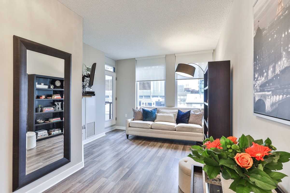85 Bloor St E, #1503