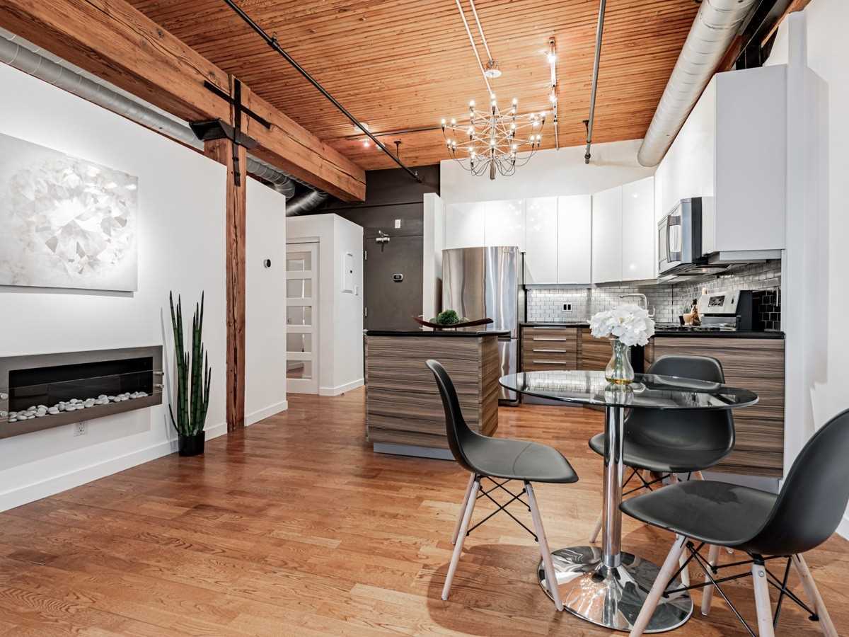 781 King St W, #512