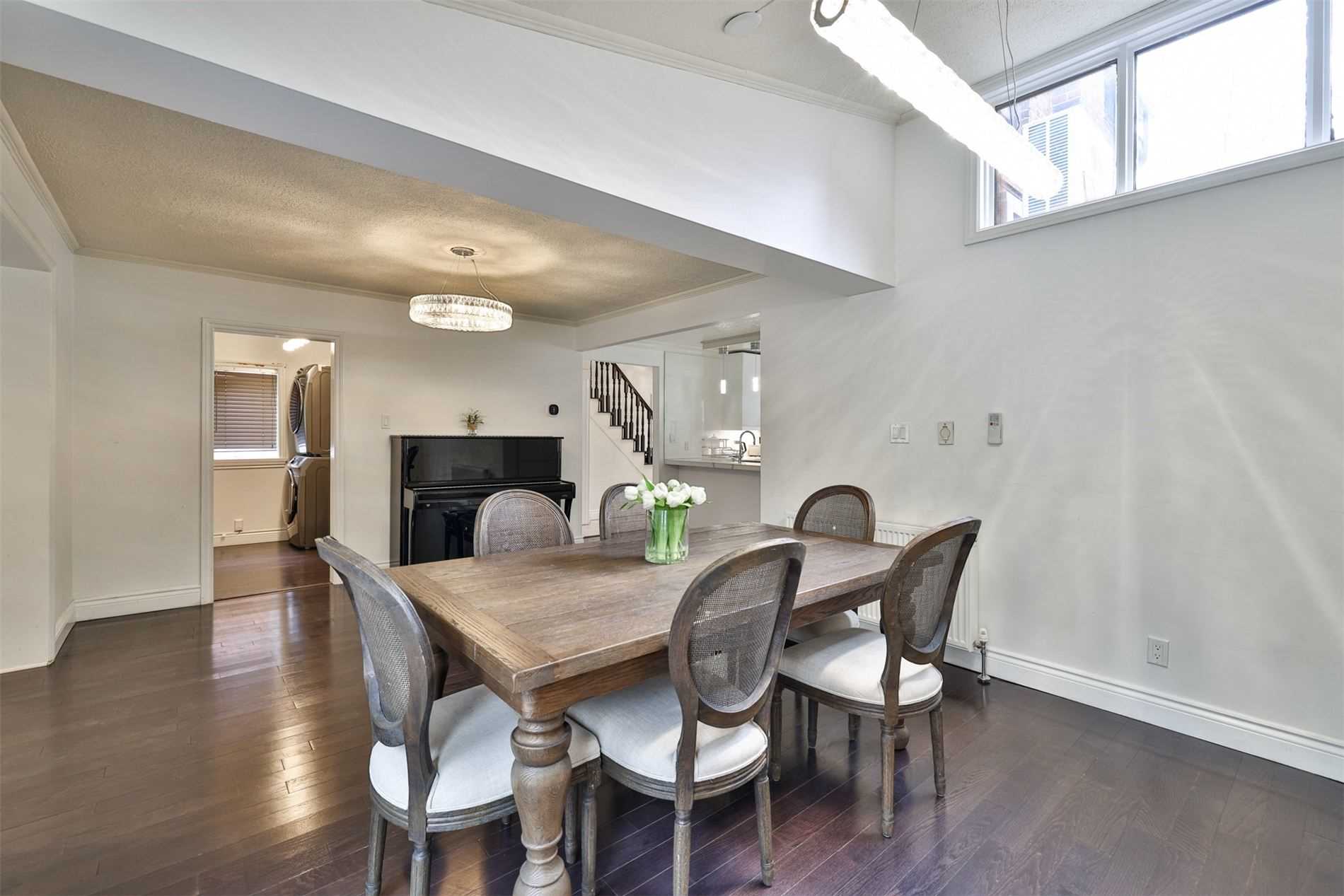 84 Glenvale Blvd