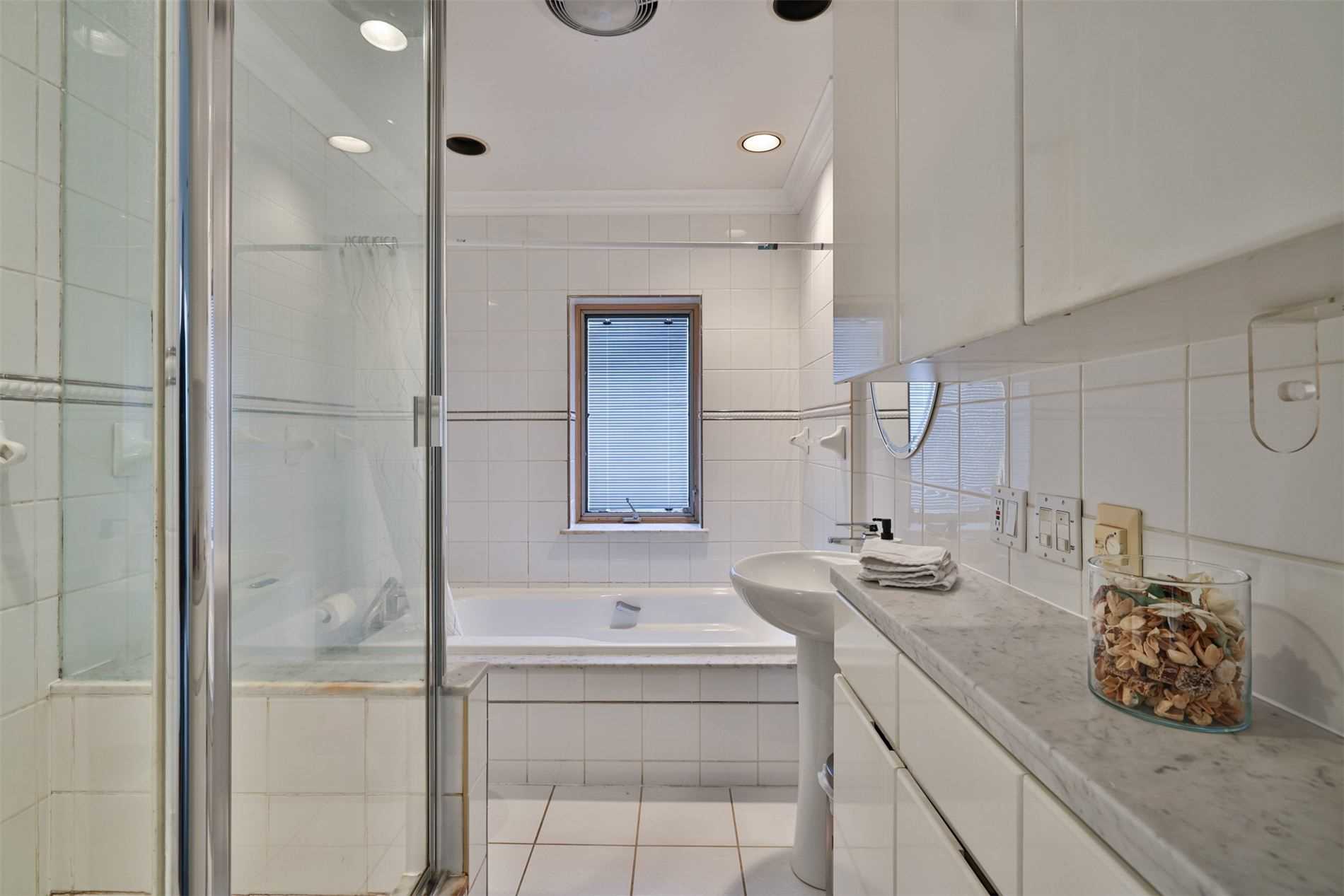 84 Glenvale Blvd