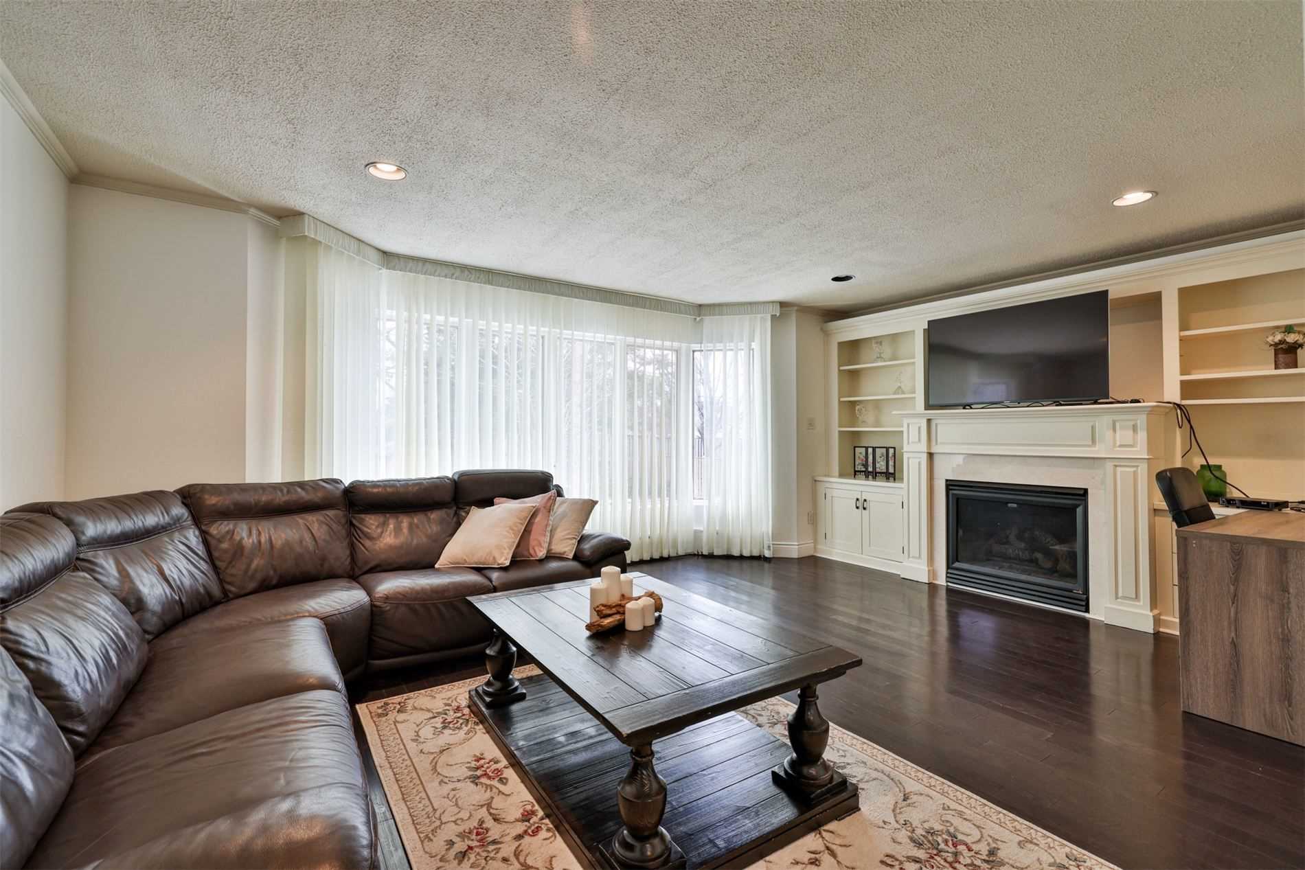 84 Glenvale Blvd