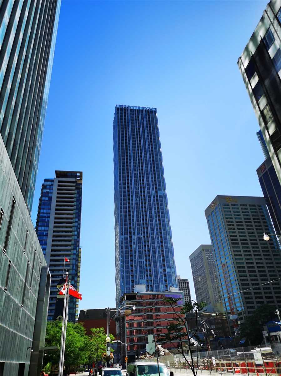 1 Yorkville Ave, #4710