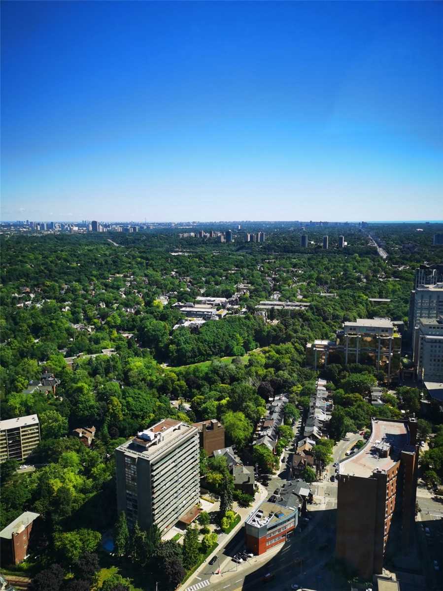 1 Yorkville Ave, #4710