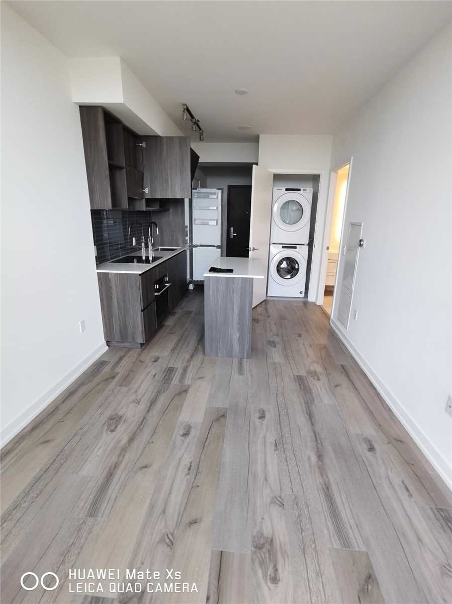 1 Yorkville Ave, #4710