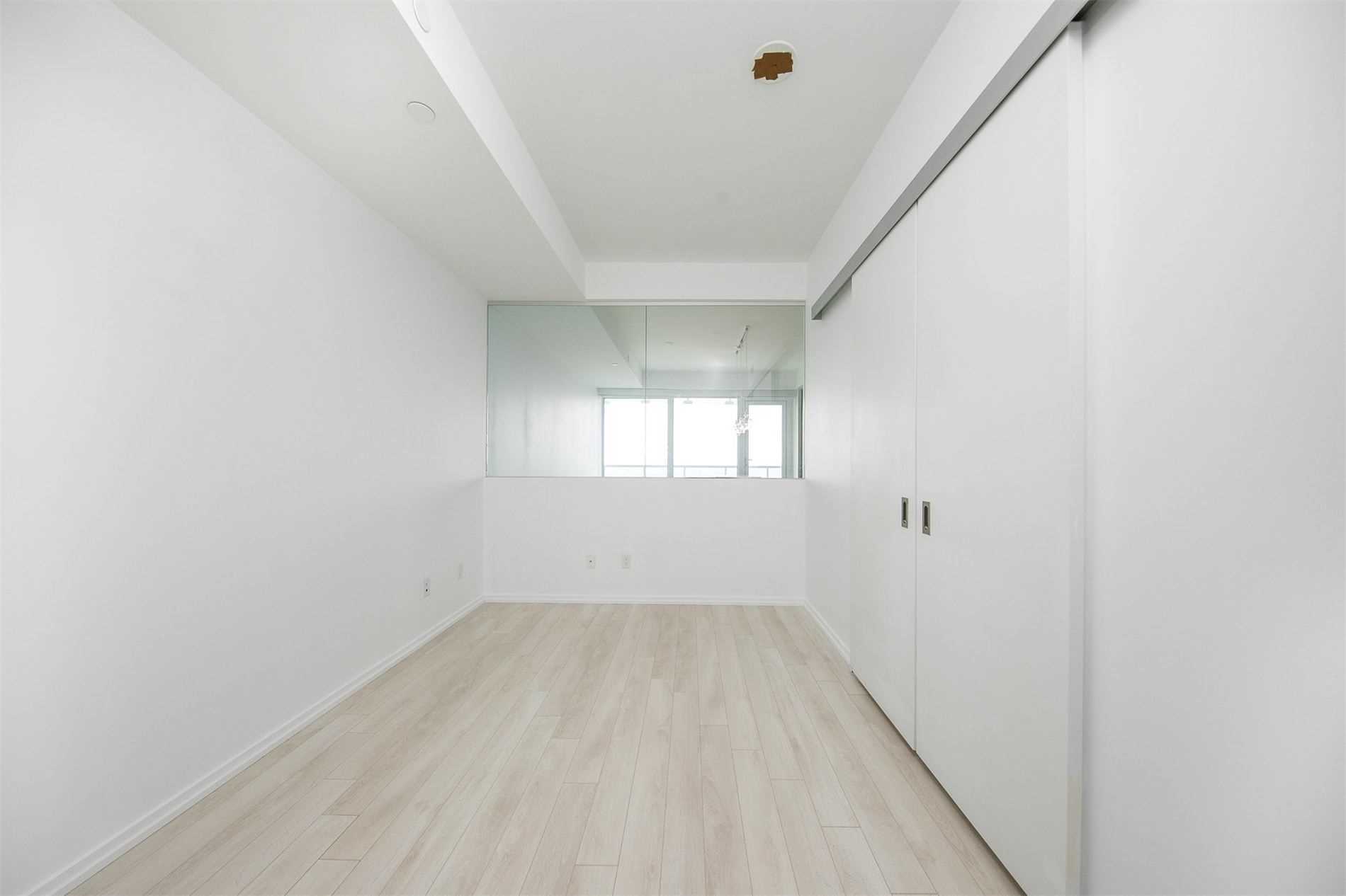 197 Yonge St, #5310