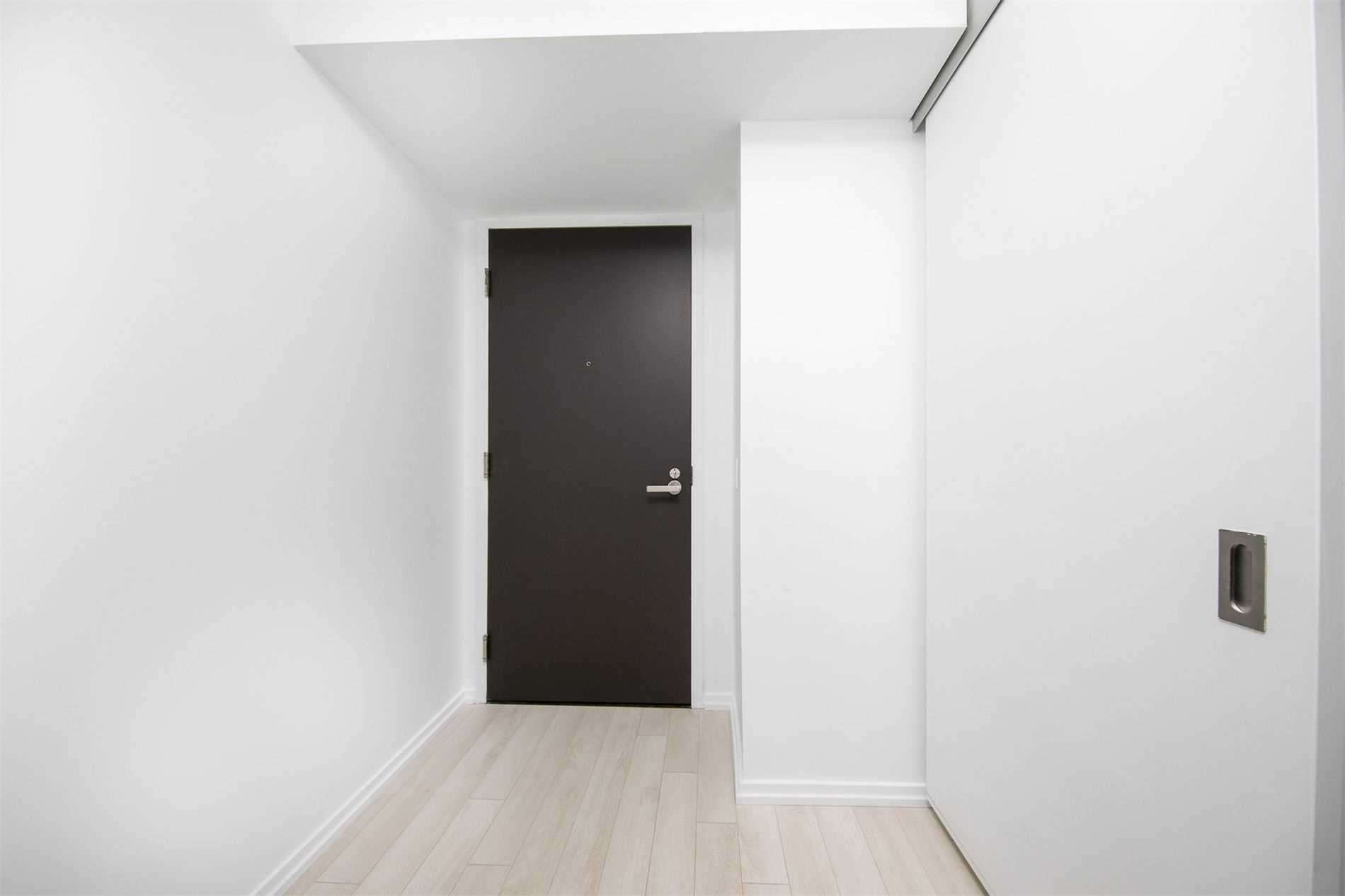 197 Yonge St, #5310