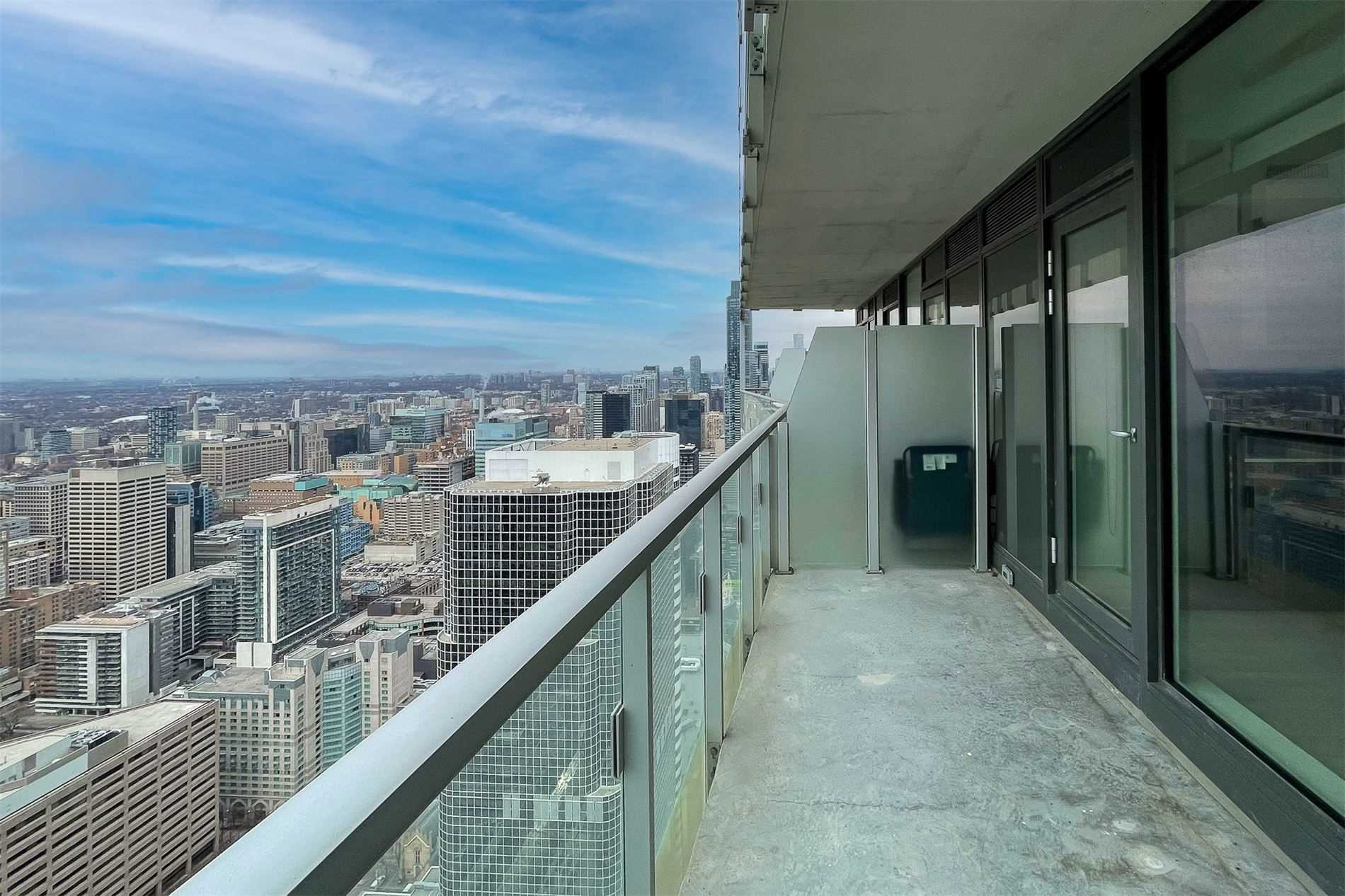 197 Yonge St, #5310