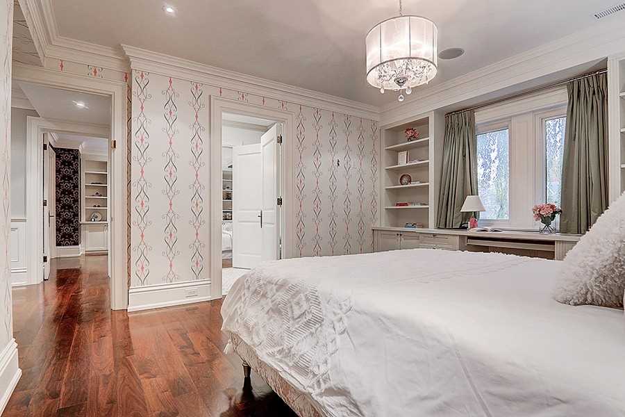 15 Castle Frank Cres