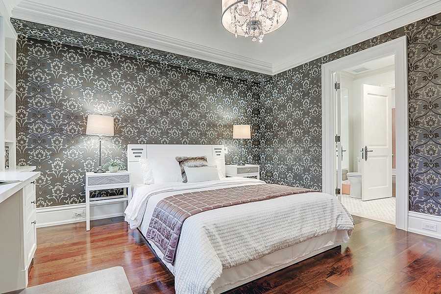 15 Castle Frank Cres