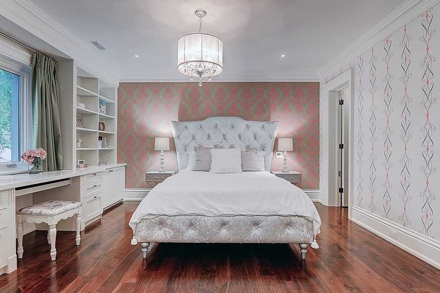 15 Castle Frank Cres
