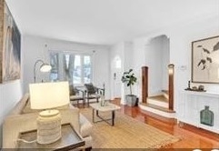281 Laird Dr