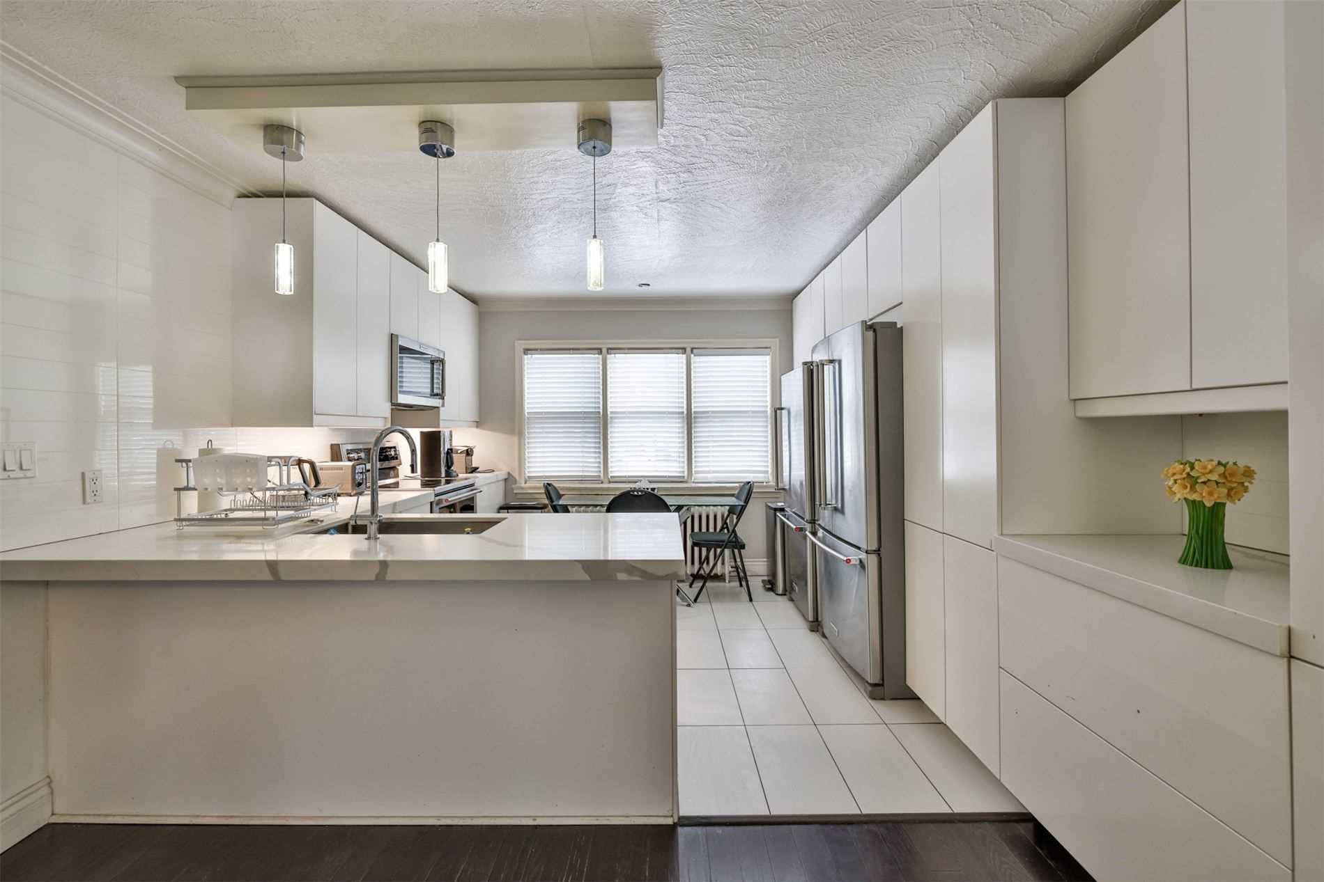 84 Glenvale Blvd