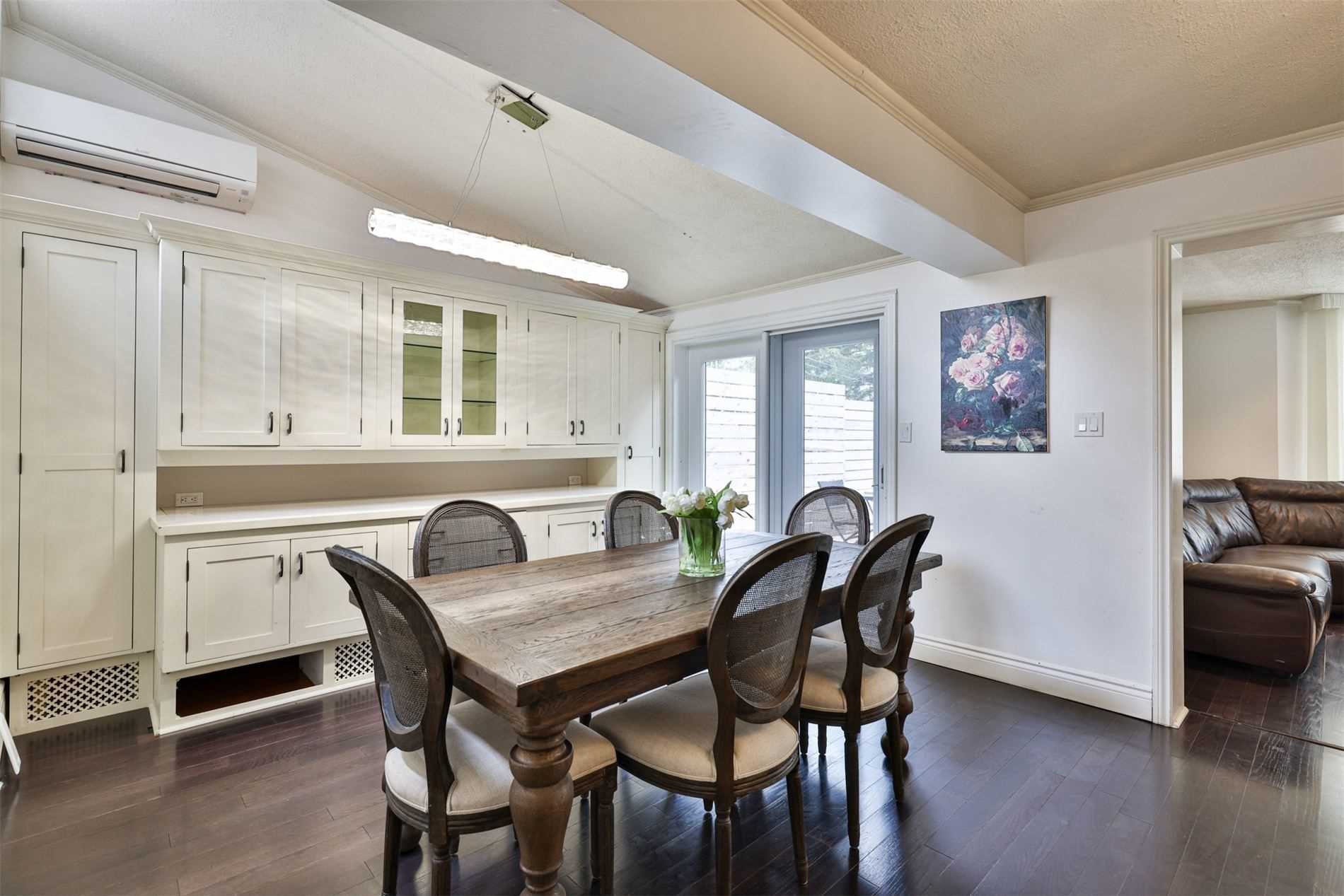 84 Glenvale Blvd
