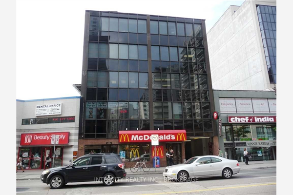 20 Eglinton Ave E, Toronto